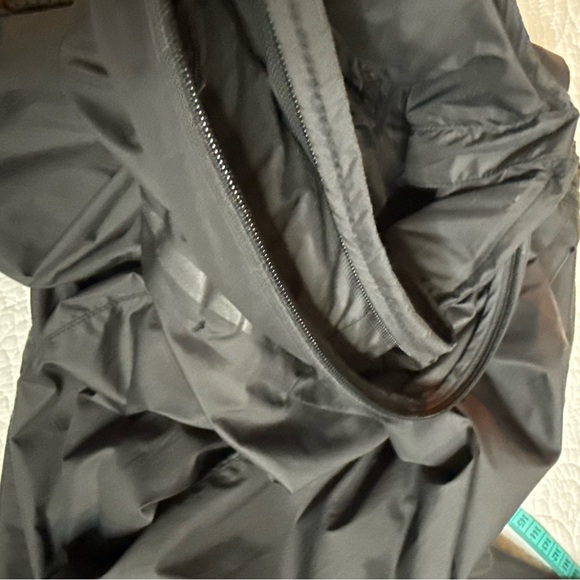 lululemon athletica Black Windbreaker Jacket size 8 - Picture 7 of 10